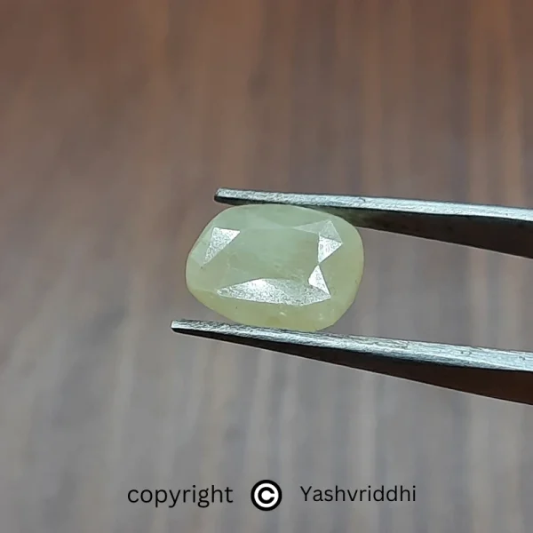 Yellow Sapphire Ring Stone 3.70 ct/4.2 Ratti Square Shape