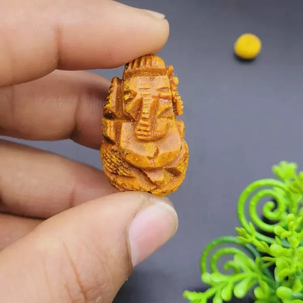 Natural Haldi Ganesh