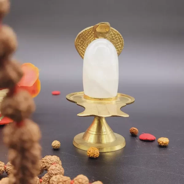 sphatik Lingam with Jalahari 1