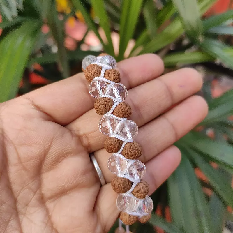 Amazon.com: NAISHA Rudraksha Mala & Rudraksha & Crystal Sphatik Bracelet  Natural Himalaya 5 face Panch Mukhi Rudraksha, Prayer Beads, Wrist Mala  Wrap, Jaap Mala, Bracelet Bead Size 8 mm (Pack of 2) :