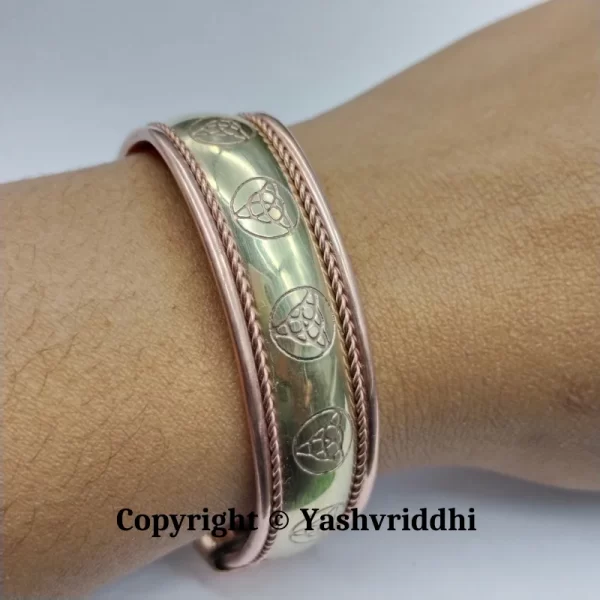 Harmony in Copper: A Bracelet for Renewal - Image 4