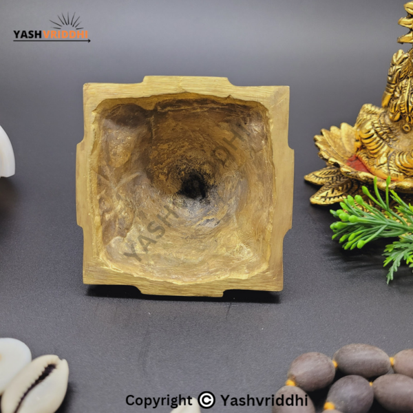 Panchdhatu Maha Meru Shree Yantra Hollow Base 3x3 - Image 4
