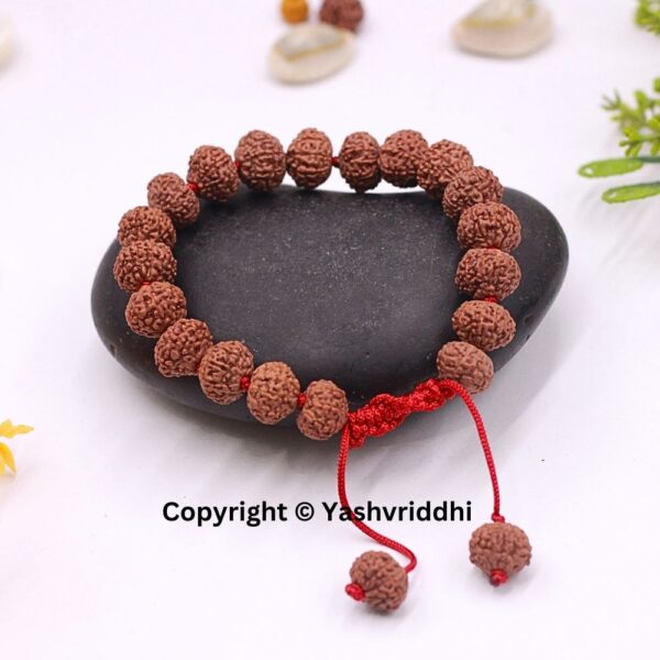 "Empowering 10 Mukhi Rudraksha Bracelet: A Symbol of Protection and Peace"