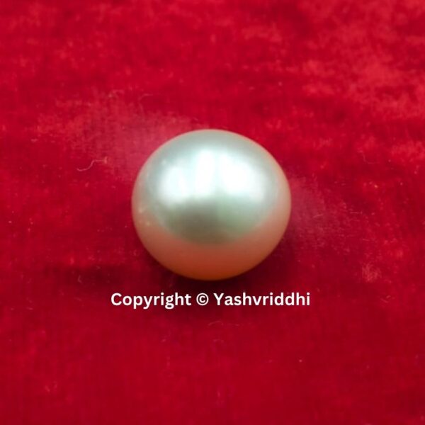 South Sea Natural Pearl 9.9 Carat (PEA-9)