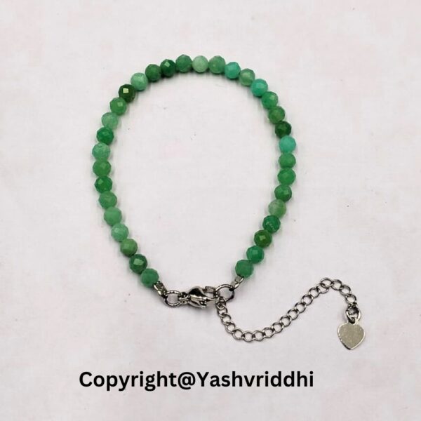 "Green Serenity: The Chrysoprase Bracelet"