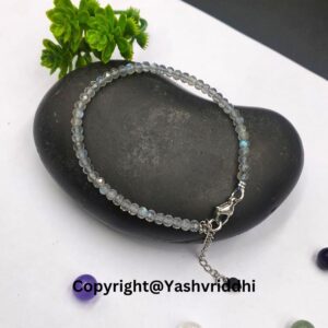 Mystic Glow Labradorite Bracelet - Image 2