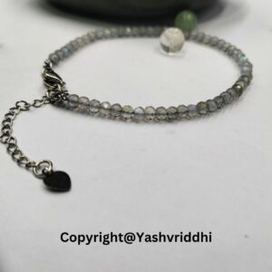 Mystic Glow Labradorite Bracelet - Image 3