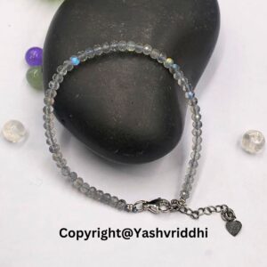 Mystic Glow Labradorite Bracelet - Image 4